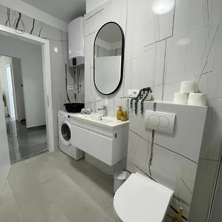 דירה Owl - Modern Spacious For 4 - 5min To Centar