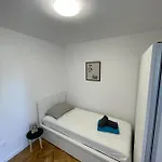 Owl Apartment *