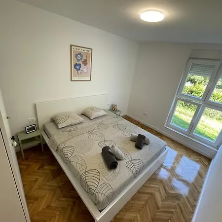 Owl - Modern Spacious For 4 - 5min To Centar *